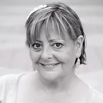 048819_77a9e09705ef43e383f568b03d01f390_mv2